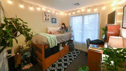 Example of a good roommate listing photo